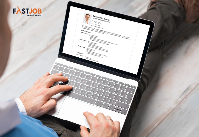 How to Build a CV in Minutes Using FastJobSearch’s CV Builder